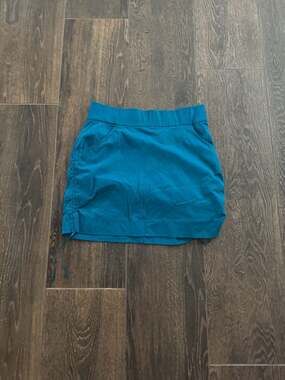 Columbia Saturday Trail Blue Skort with Pockets Size medium